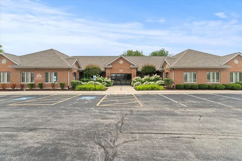 Photo of 3925 75th Street, Aurora, IL 60504 (MLS # 12422534)