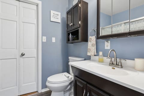 Tiny photo for 930 Camelot Drive, Crystal Lake, IL 60014 (MLS # 12661992)
