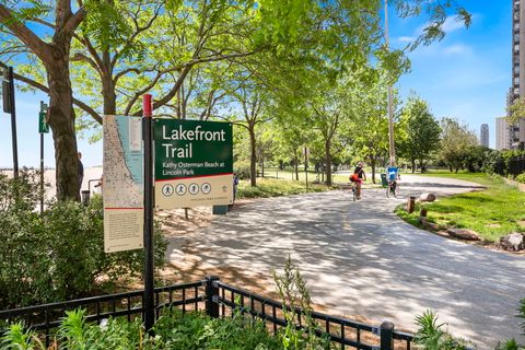 Tiny photo for 5757 N Sheridan Road #19B, Chicago, IL 60660 (MLS # 12565932)