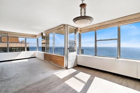 Tiny photo for 5757 N Sheridan Road #19B, Chicago, IL 60660 (MLS # 12565932)