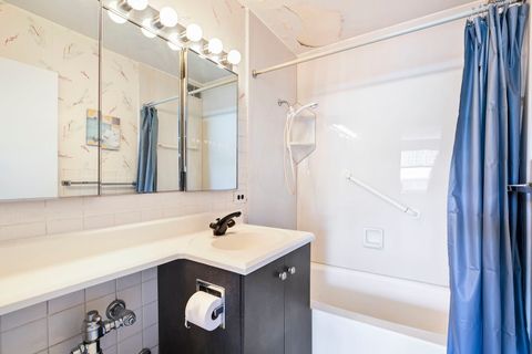 Tiny photo for 5757 N Sheridan Road #19B, Chicago, IL 60660 (MLS # 12565932)