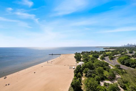 Tiny photo for 5757 N Sheridan Road #19B, Chicago, IL 60660 (MLS # 12565932)