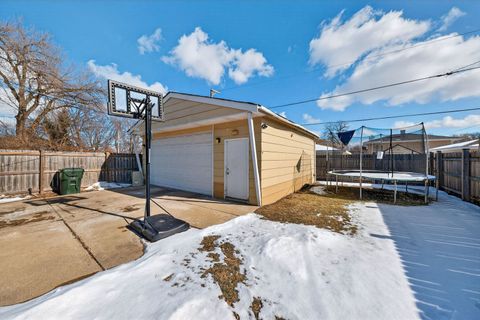 Tiny photo for 14519 Sanderson Avenue, Dolton, IL 60419 (MLS # 12564943)