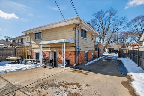 Tiny photo for 14519 Sanderson Avenue, Dolton, IL 60419 (MLS # 12564943)