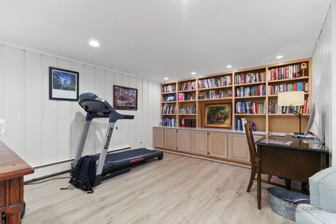 Tiny photo for 890 S Cherokee Road, Lake Forest, IL 60045 (MLS # 12571334)