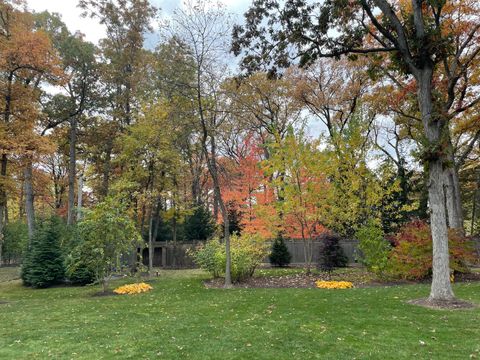 Tiny photo for 890 S Cherokee Road, Lake Forest, IL 60045 (MLS # 12571334)