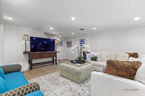 Tiny photo for 890 S Cherokee Road, Lake Forest, IL 60045 (MLS # 12571334)