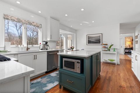 Tiny photo for 890 S Cherokee Road, Lake Forest, IL 60045 (MLS # 12571334)