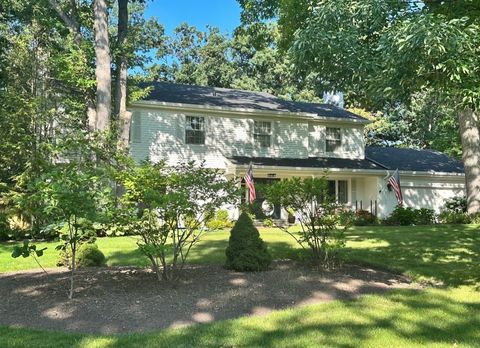 Tiny photo for 890 S Cherokee Road, Lake Forest, IL 60045 (MLS # 12571334)