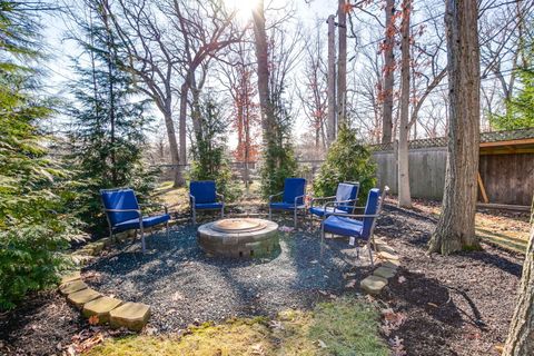 Tiny photo for 890 S Cherokee Road, Lake Forest, IL 60045 (MLS # 12571334)