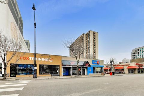 Tiny photo for 663 W Barry Avenue #4C, Chicago, IL 60657 (MLS # 12624559)