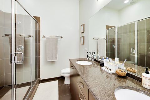 Tiny photo for 663 W Barry Avenue #4C, Chicago, IL 60657 (MLS # 12624559)