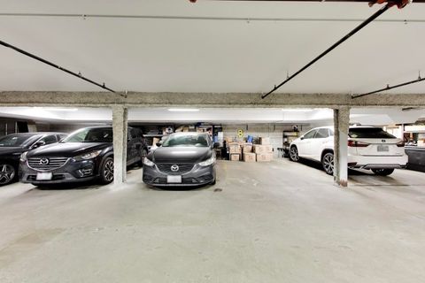 Tiny photo for 663 W Barry Avenue #4C, Chicago, IL 60657 (MLS # 12624559)