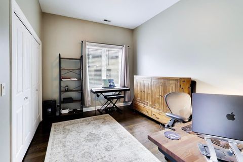 Tiny photo for 663 W Barry Avenue #4C, Chicago, IL 60657 (MLS # 12624559)