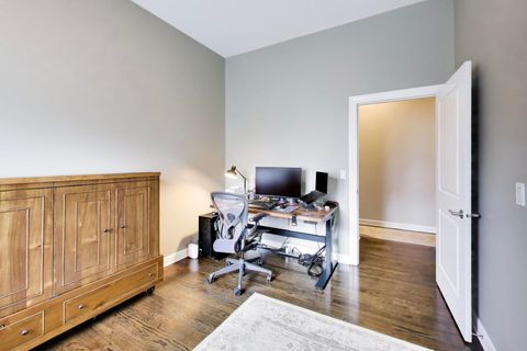 Tiny photo for 663 W Barry Avenue #4C, Chicago, IL 60657 (MLS # 12624559)