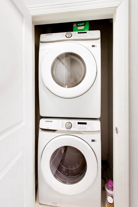 Tiny photo for 663 W Barry Avenue #4C, Chicago, IL 60657 (MLS # 12624559)