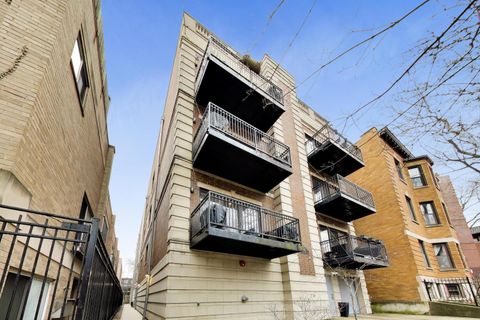 Tiny photo for 663 W Barry Avenue #4C, Chicago, IL 60657 (MLS # 12624559)