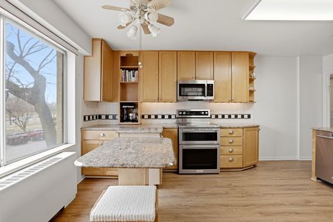 Tiny photo for 6933 N Kedzie Avenue #202, Chicago, IL 60645 (MLS # 12576908)