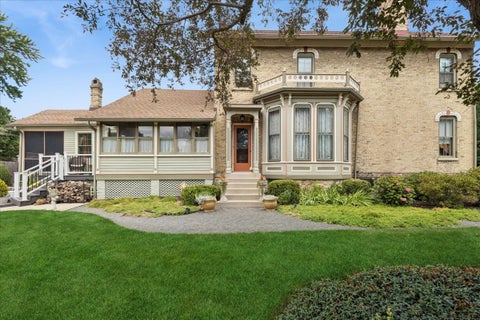Tiny photo for 346 Sheridan Road, Winthrop Harbor, IL 60096 (MLS # 12715534)