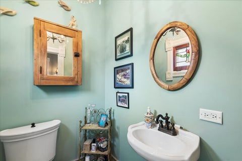 Tiny photo for 346 Sheridan Road, Winthrop Harbor, IL 60096 (MLS # 12715534)