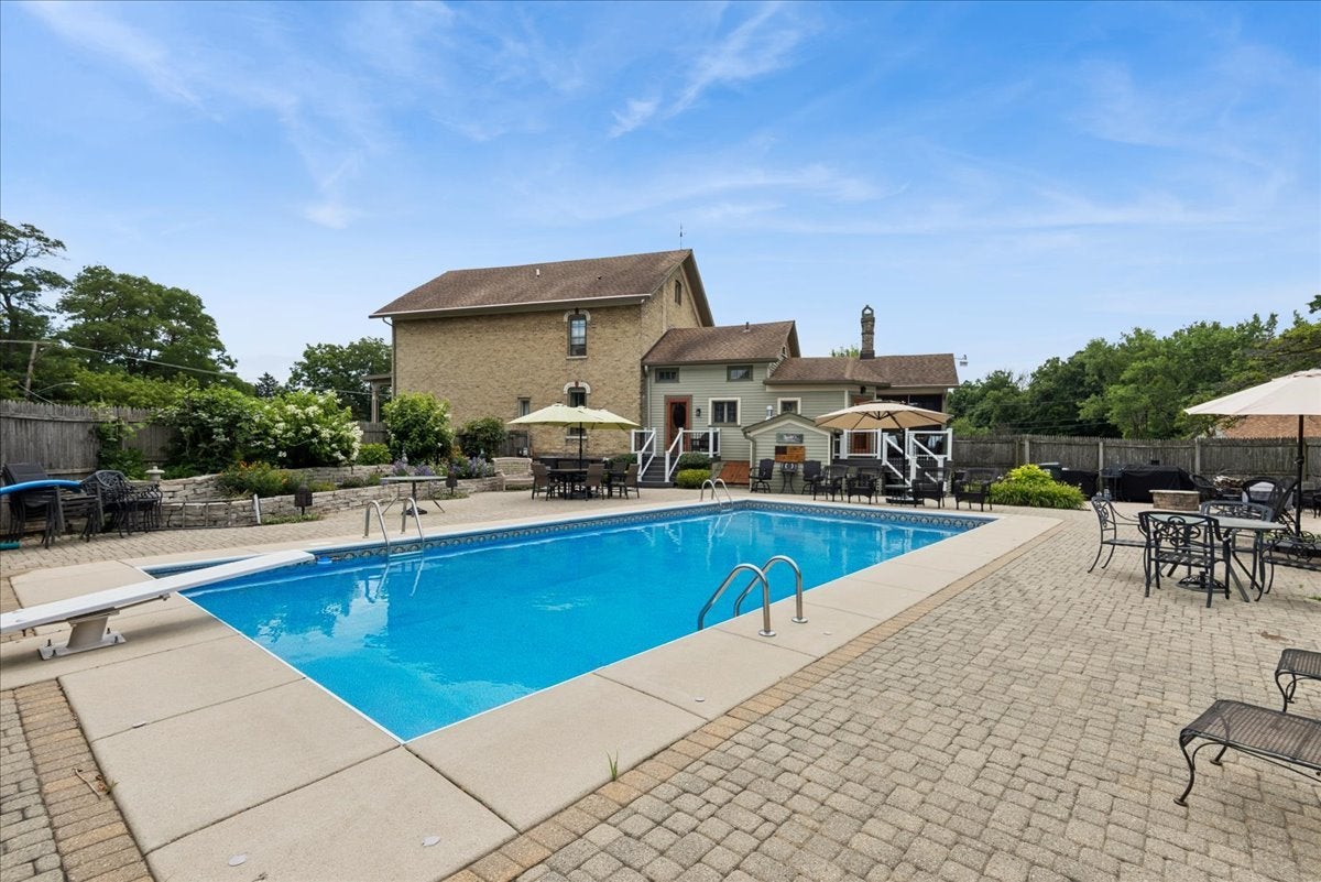 346 Sheridan Road