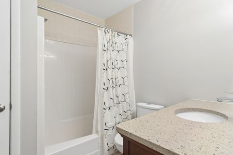 Tiny photo for 2407 E Olive Street #2F, Arlington Heights, IL 60004 (MLS # 12633698)