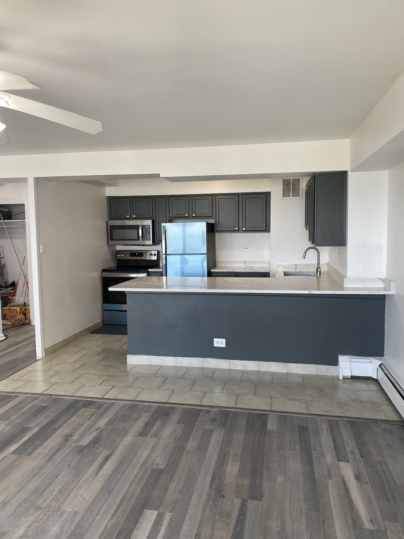 6030 N Sheridan Road 612