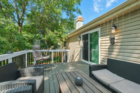 Tiny photo for 565 COTTONWOOD Circle, Bolingbrook, IL 60440 (MLS # 12501420)