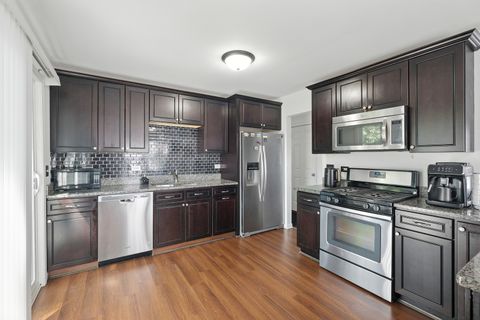 Tiny photo for 565 COTTONWOOD Circle, Bolingbrook, IL 60440 (MLS # 12501420)