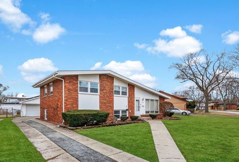 Tiny photo for 350 Carey Court, Chicago Heights, IL 60411 (MLS # 12548770)