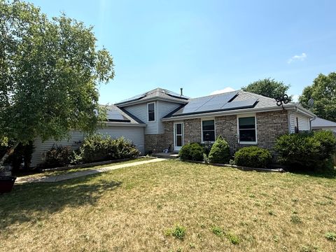 Photo of 1907 Larkspur Drive, Plainfield, IL 60586 (MLS # 12416834)