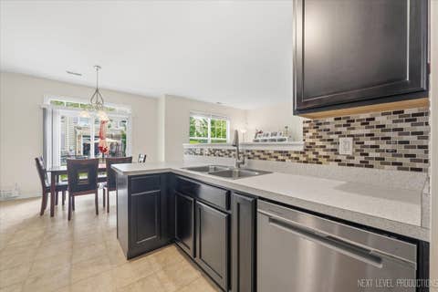 Tiny photo for 6N307 Whitmore Circle #B, St. Charles, IL 60174 (MLS # 12681101)