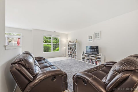 Tiny photo for 6N307 Whitmore Circle #B, St. Charles, IL 60174 (MLS # 12681101)