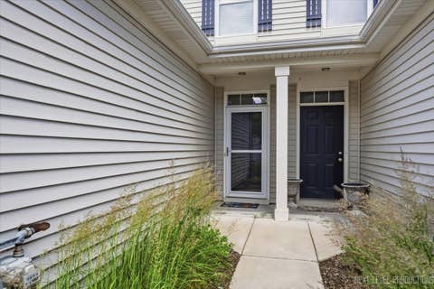 Tiny photo for 6N307 Whitmore Circle #B, St. Charles, IL 60174 (MLS # 12681101)