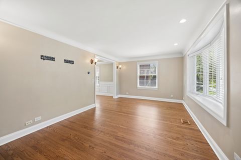 Tiny photo for 564 Selborne Road, Riverside, IL 60546 (MLS # 12674862)