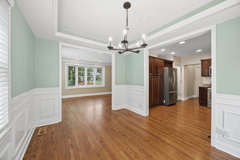 Tiny photo for 564 Selborne Road, Riverside, IL 60546 (MLS # 12674862)