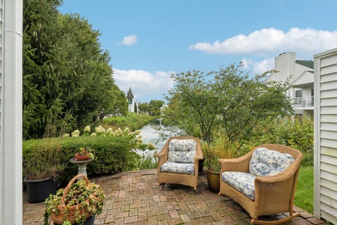 Tiny photo for 109 Lauralton Street #10, Lake Bluff, IL 60044 (MLS # 12740430)