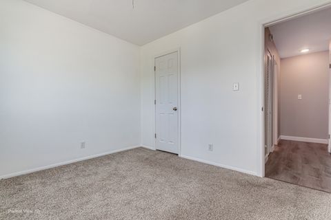 Tiny photo for 2345 Carnation Drive #305C, Crest Hill, IL 60403 (MLS # 12676184)