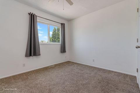 Tiny photo for 2345 Carnation Drive #305C, Crest Hill, IL 60403 (MLS # 12676184)