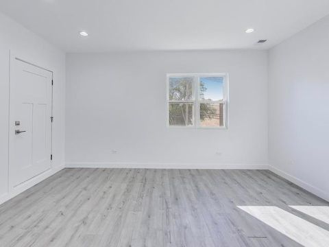 Tiny photo for 1721 W Arthur Avenue, Chicago, IL 60626 (MLS # 12556069)