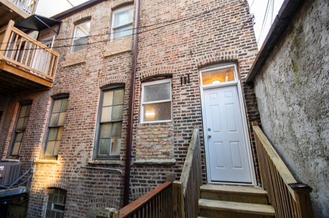 1040 W 18th Street CH Chicago IL 60608