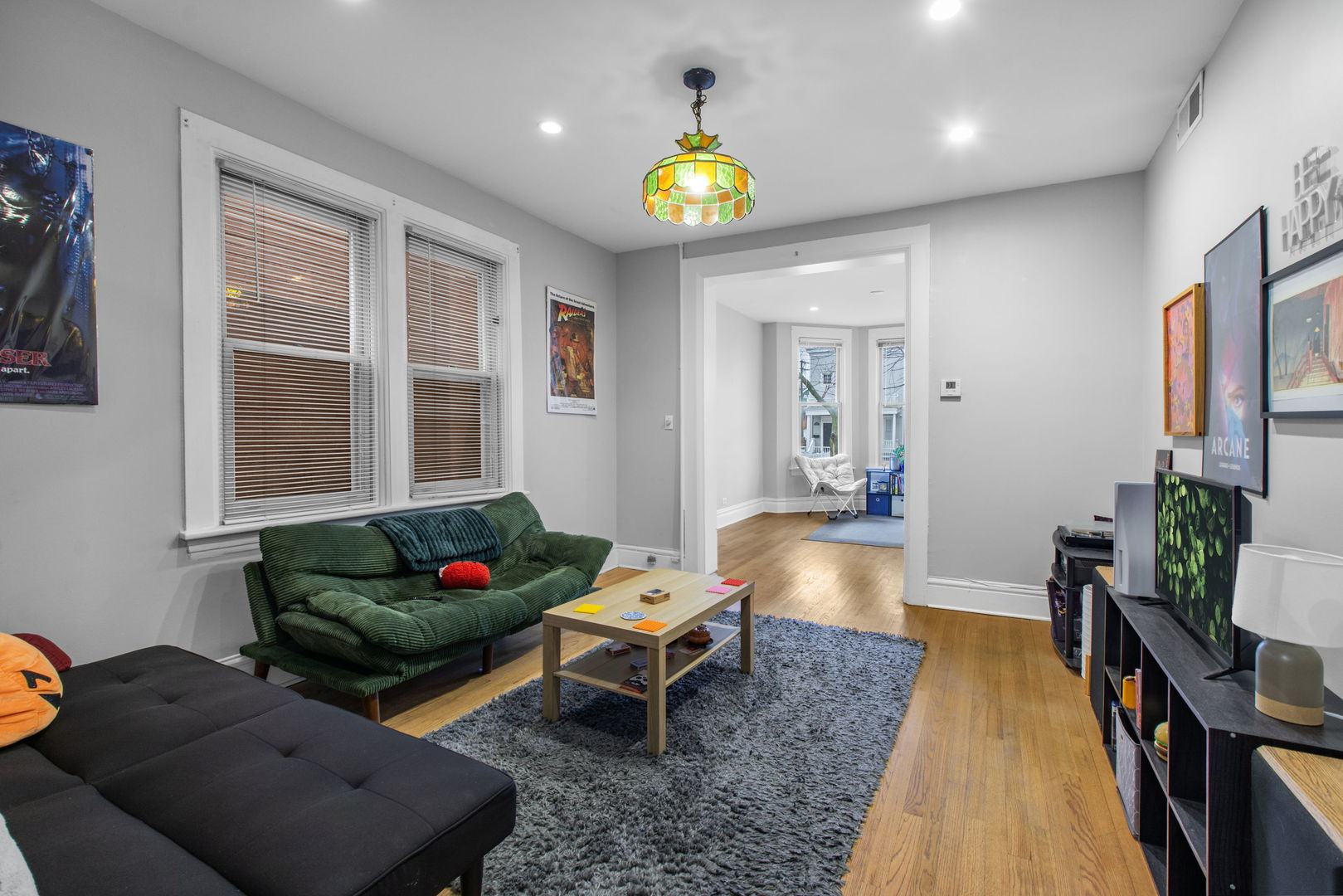 2118 W Fletcher Street