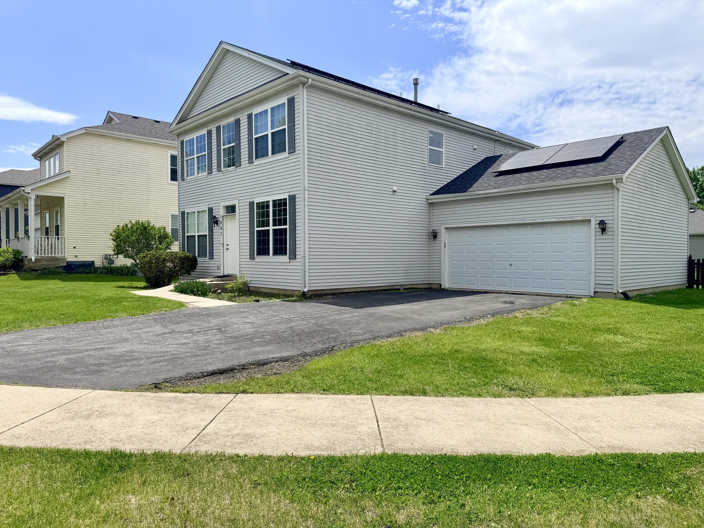 1845 BLUESTEM Circle