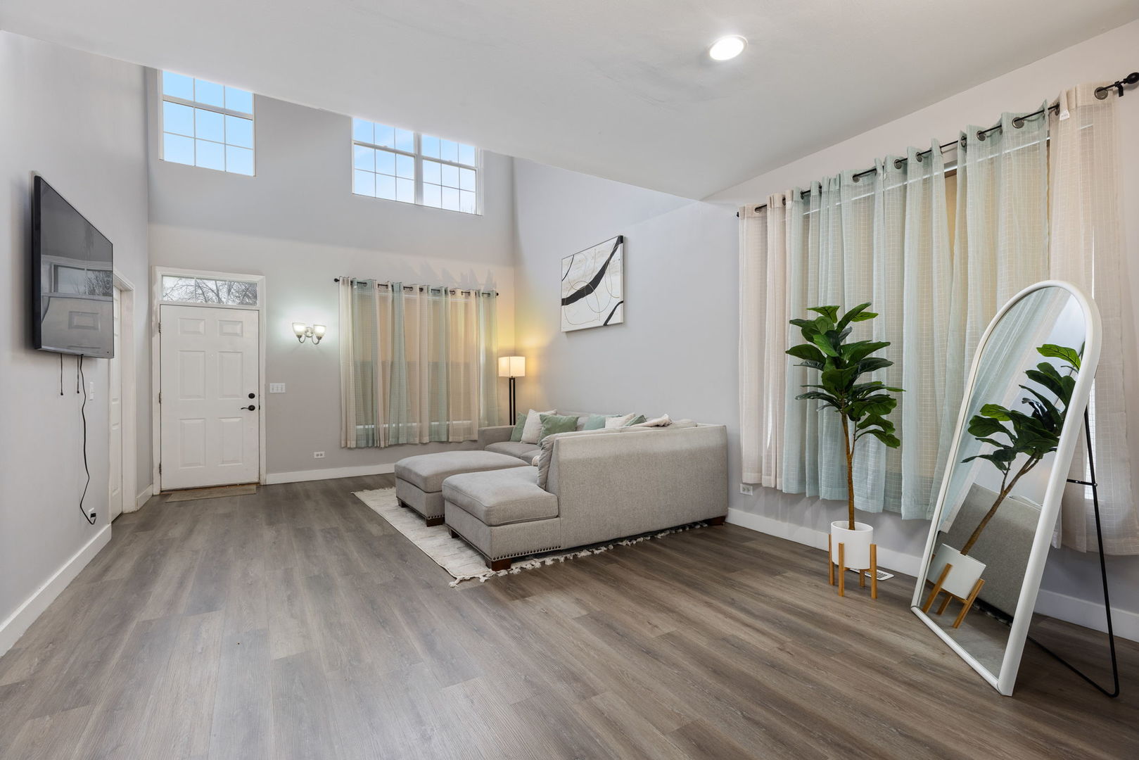 1845 BLUESTEM Circle