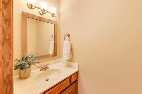 Tiny photo for 1601 Saddle Hill Road, Green Oaks, IL 60048 (MLS # 12430789)