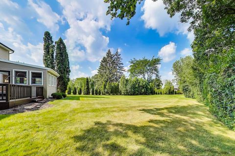 Tiny photo for 1601 Saddle Hill Road, Green Oaks, IL 60048 (MLS # 12430789)