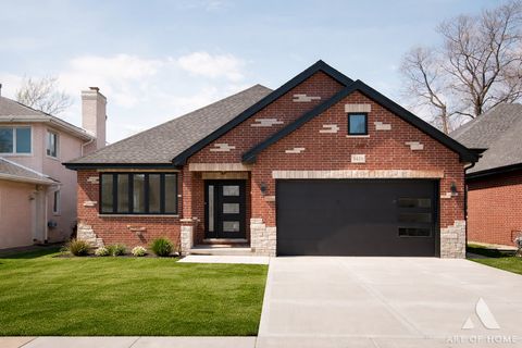 Photo of 8416 Mansfield Avenue, Burbank, IL 60459 (MLS # 12647540)