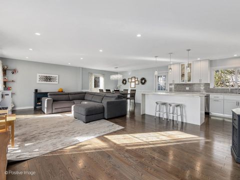 Tiny photo for 325 W Park Avenue, Wheaton, IL 60189 (MLS # 12517708)