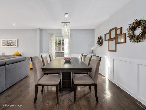 Tiny photo for 325 W Park Avenue, Wheaton, IL 60189 (MLS # 12517708)