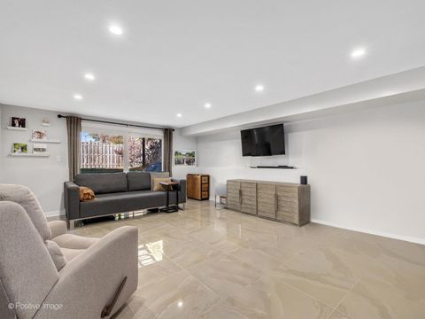 Tiny photo for 325 W Park Avenue, Wheaton, IL 60189 (MLS # 12517708)